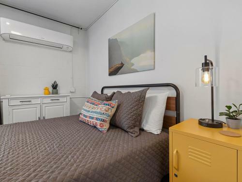 Apartamento Classic Studio With Queen Bed, City Walkable!
