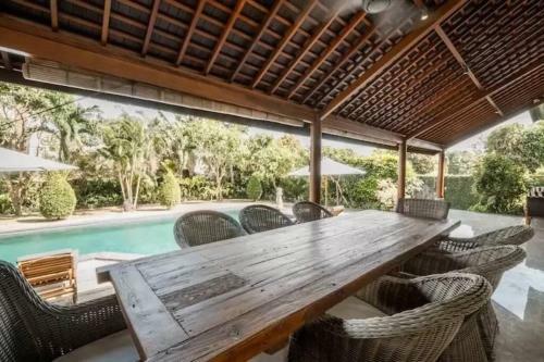 Villa Marcus 3 Bedroom Private Pool Near Beach