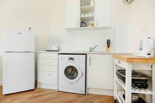 Hi 5 Luxury Holiday Apartments