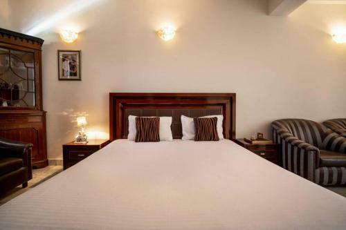 Starry Meadows, Luxurious 3bhk With Mountain View