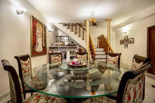 Starry Meadows, Luxurious 3bhk With Mountain View
