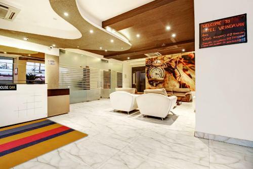 Townhouse Oak 46940 Hotel Vrindavan