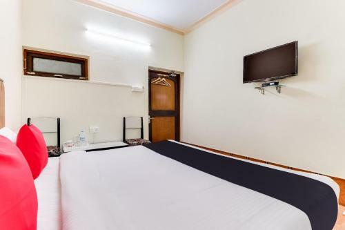 Capital O 7418 Hotel Vijay Delux