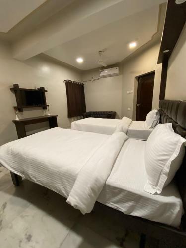 Hotel Aamba Residency
