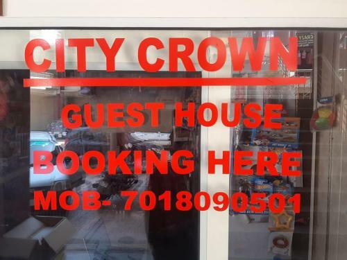 Hostal City Crown Guest House