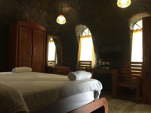 Hotel Wayanad Cave N Pillar Resort