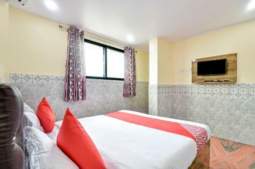 Oyo 48837 Hotel Suvarna