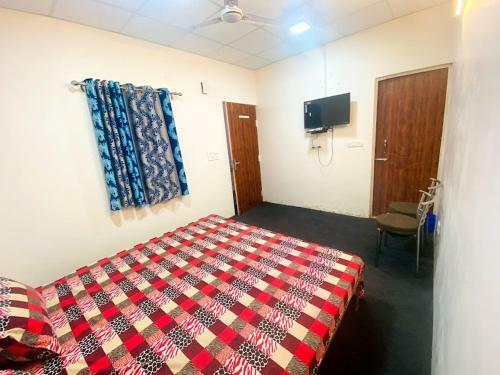 Hotel Lushy Days Boom Camp