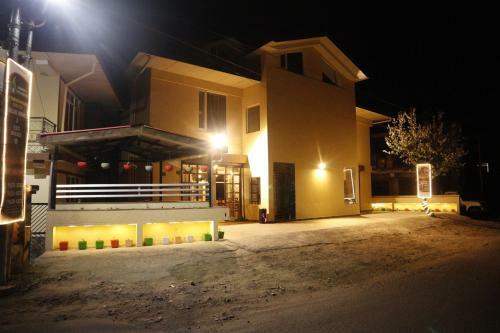 Bed & Breakfast Sharma's Destination, Mashobra