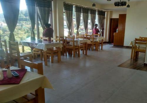 Hotel Ditto Room Kufri Ashray