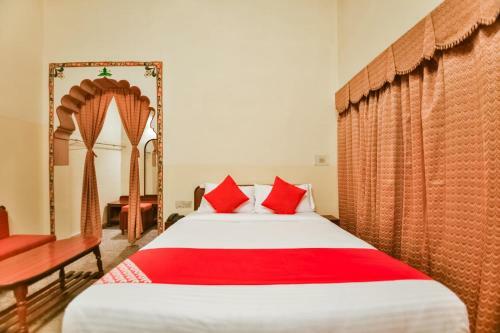 Oyo Flagship 47097 Hotel Raj Kesar