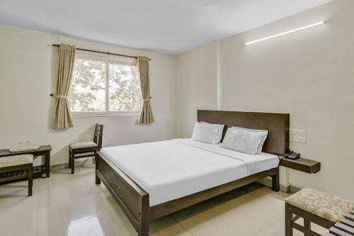 Hotel Oyo 87104 Kalapurackal Residency