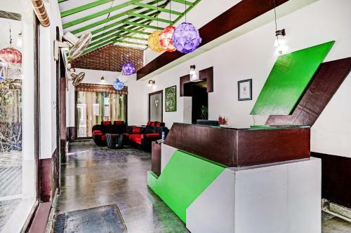 Hostal Oyo Home 79271 Luxurious Stay Spice Valley