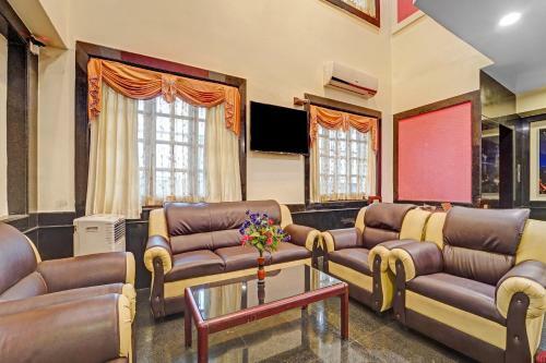 Collection O 83580 Hotel Royal