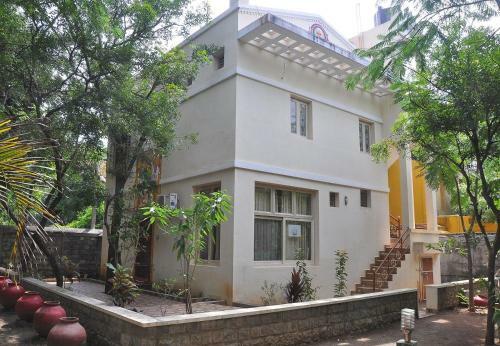 Hotel Sai Ramana Estate