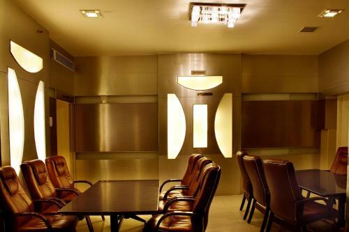 Hotel Dsf Grand Plaza