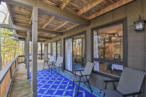 Spacious And Newly Remodeled A-frame With 2 Decks