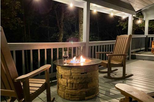 Dillard Cabin With Community Amenities In Sky Valley