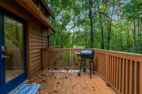 Entire Cozy City Cabin-tvs In Every Room!