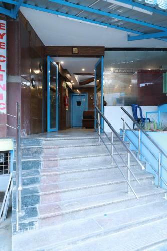 Hotel Sravanthy Inn