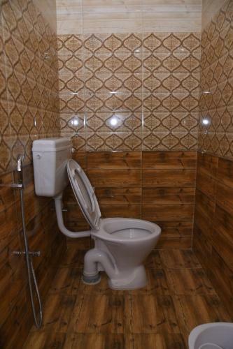 Four Seasons Home Stay
