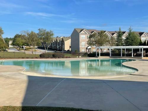 Luxury & Spacious Getaway W/king Bed & Pool Table