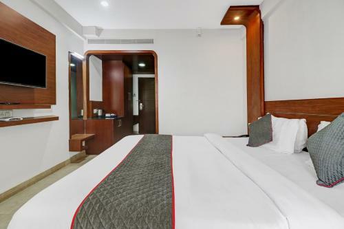 Hotel Townhouse 457 South Gate By Majestic
