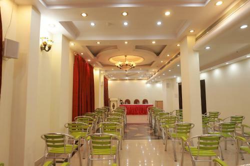 Hotel Teekay International