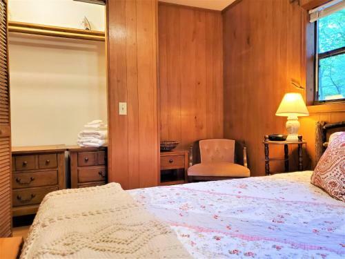 Mountain Laurel Cottage At Hearthstone Cabins And Camping - Pet Friendly
