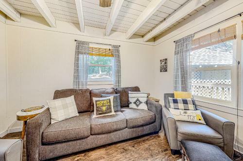 Honey Bear Hideaway