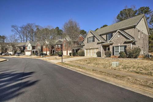 Quiet Home With Private Yard, 26 Mi To Atlanta!