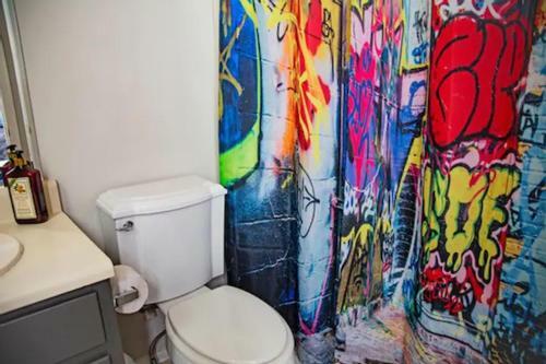 Apartamento Graffiti Home Cozy & Convenient 1.7 Miles From Ksu
