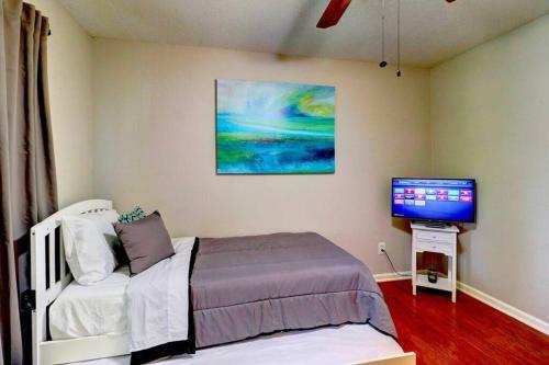 Villa Kennesaw Oasis -private Pool Comfy 4bdr Sleeps 14+