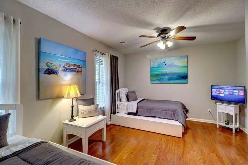 Villa Kennesaw Oasis -private Pool Comfy 4bdr Sleeps 14+