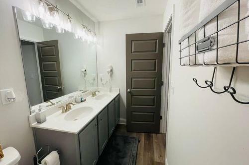 New Built House-pleasant Hill Area-entire House