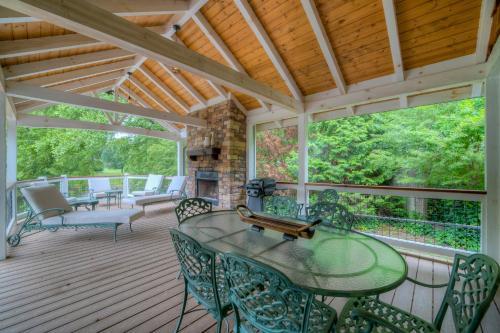 Copper Basin River House