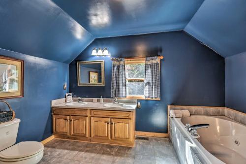 Cozy Ellijay Hideaway With Indoor Pool Access!