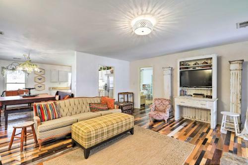 Newnan Cabin With Pavilion Near Serenbe Trails!