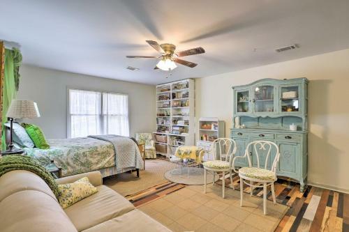 Newnan Cabin With Pavilion Near Serenbe Trails!