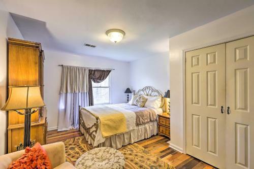 Newnan Cabin With Pavilion Near Serenbe Trails!
