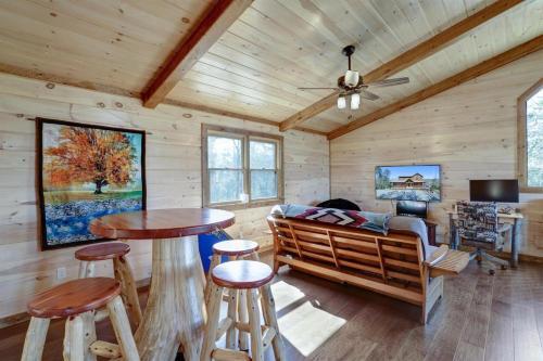 Hooch Holler- Newly Built, Sensational, Rustic Meets Modern, Mountain Cabin