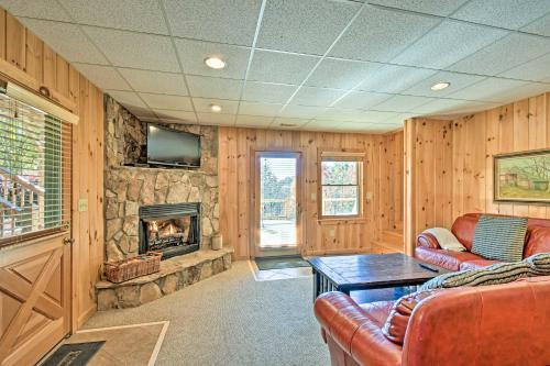 Blue Ridge Cabin Hot Tub, Fire Pit, Mtn Views
