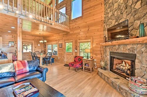 Blue Ridge Cabin Hot Tub, Fire Pit, Mtn Views
