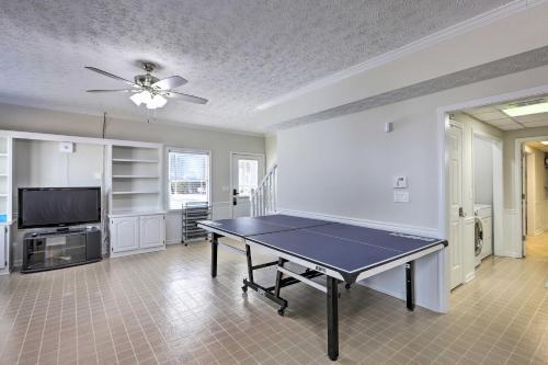 Immaculate Suwanee House With Pool And Game Room!