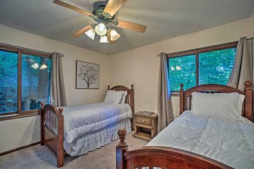 Mountain Retreat With Decks, Hot Tub, And Games!