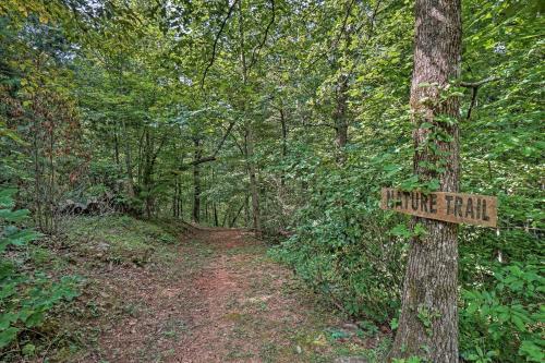 Mountain Retreat With Decks, Hot Tub, And Games!