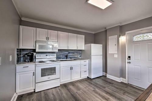 Apartamento Updated Trenton Apt With Balcony And Town Views!