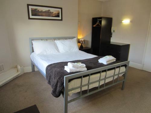Grail Court Hotel