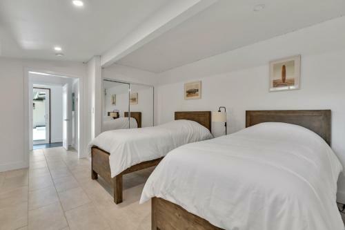Hawaiian Dream - Beachfront Oceanfront Paradise, Villa