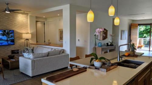 Maui Westside Presents - Luana Garden Villas 18c
